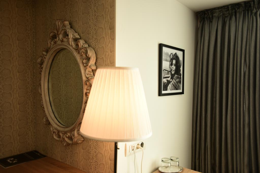 La Rocca Boutique Hotel Craiova Eksteriør billede