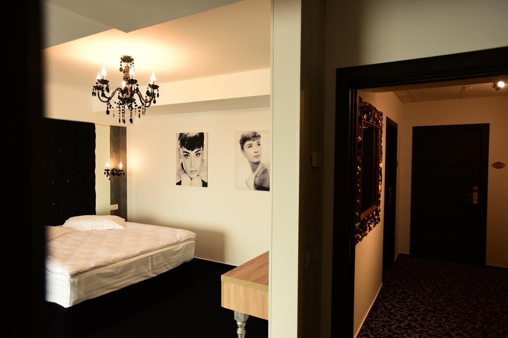 La Rocca Boutique Hotel Craiova Eksteriør billede