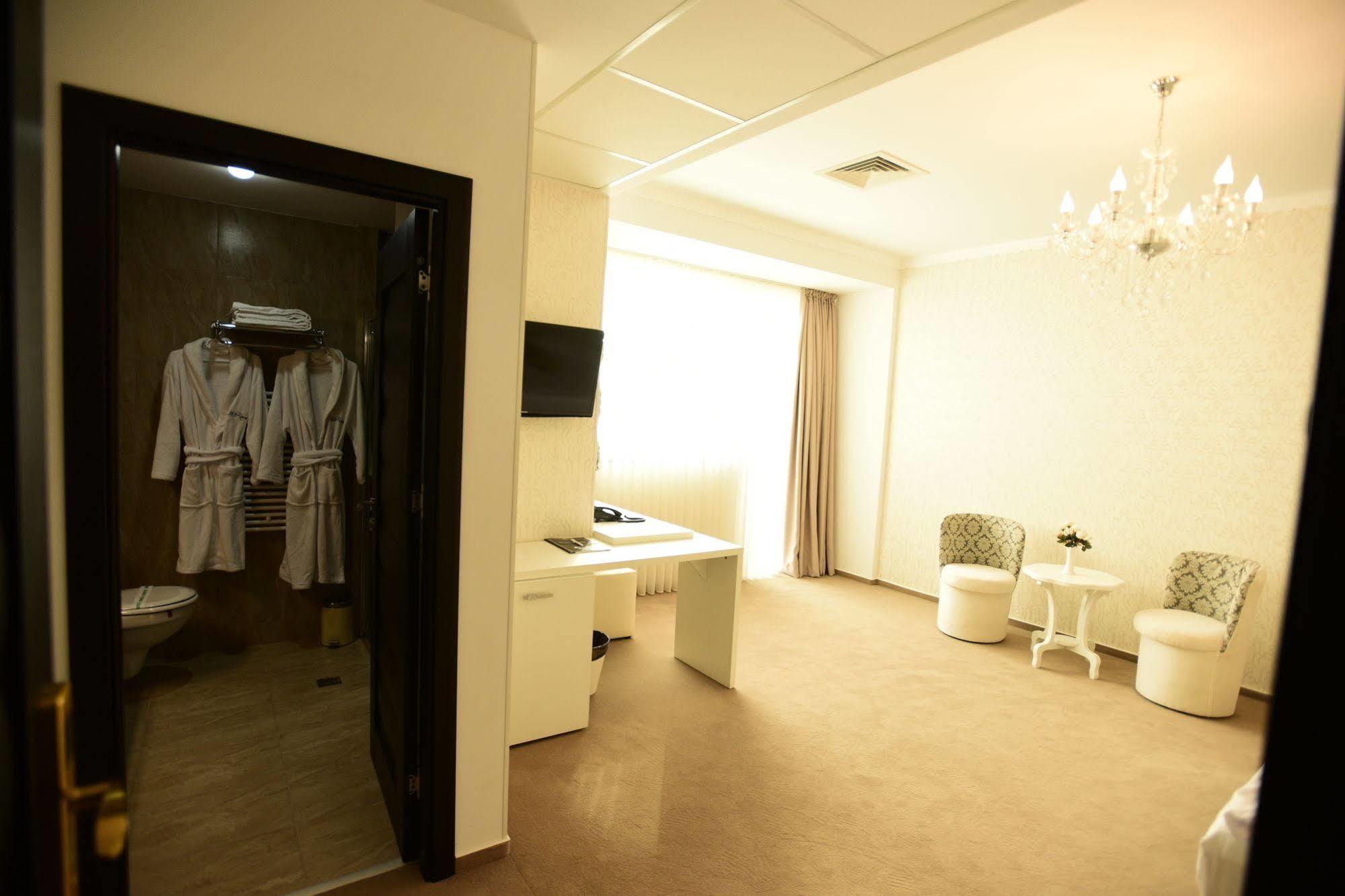 La Rocca Boutique Hotel Craiova Eksteriør billede